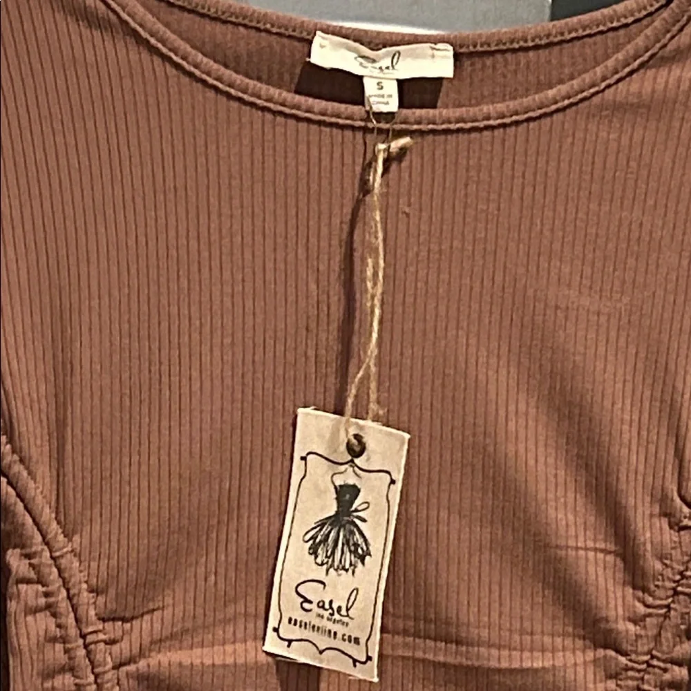 NWT Easel Ribbed & Ruched Drawstring Mocha/Tan Long Sleeve Top Size Small